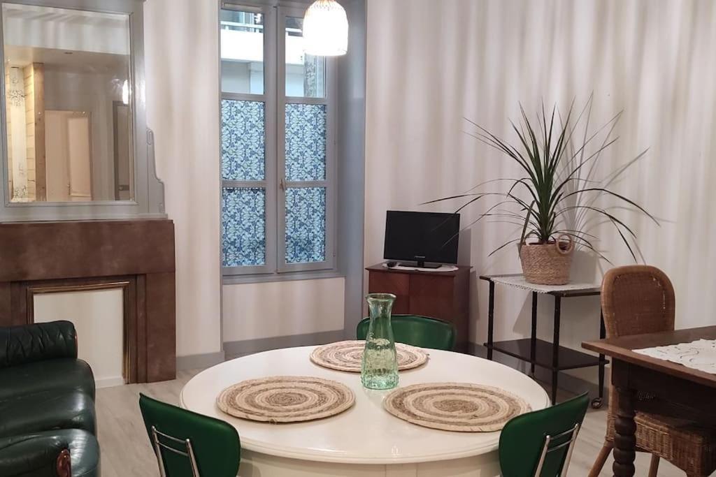 Appartement Cosy A 2 Pas Des Rues Pietonnes Chalon-sur-Saône Exteriér fotografie